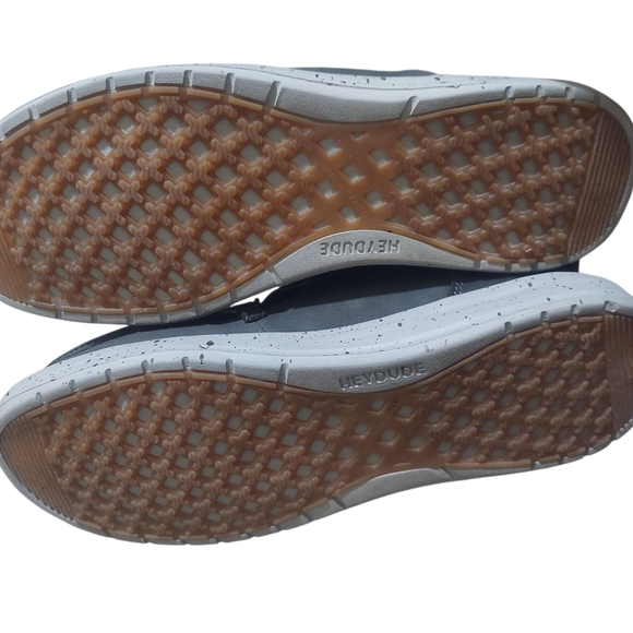 Hey Dude Eloise Bruno Gray and Cream Winter Boots with Fur Lining - Picture 3 of 8